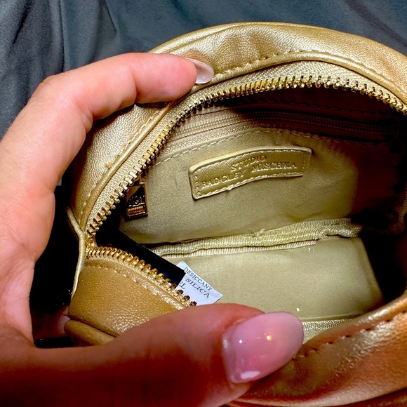 Badgley Mischka Gold Quilted Handbag - Picture 4 of 4